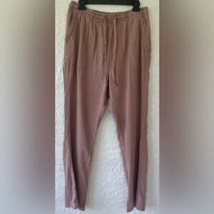 North River Outfitters 100% cotton mauve colored, wide leg, beachy pants; size L